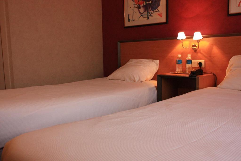 Hotel Cathedrale Tournai Zimmer foto