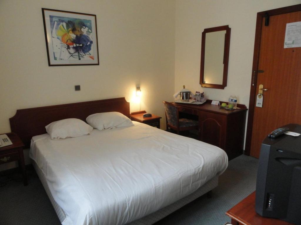 Hotel Cathedrale Tournai Zimmer foto